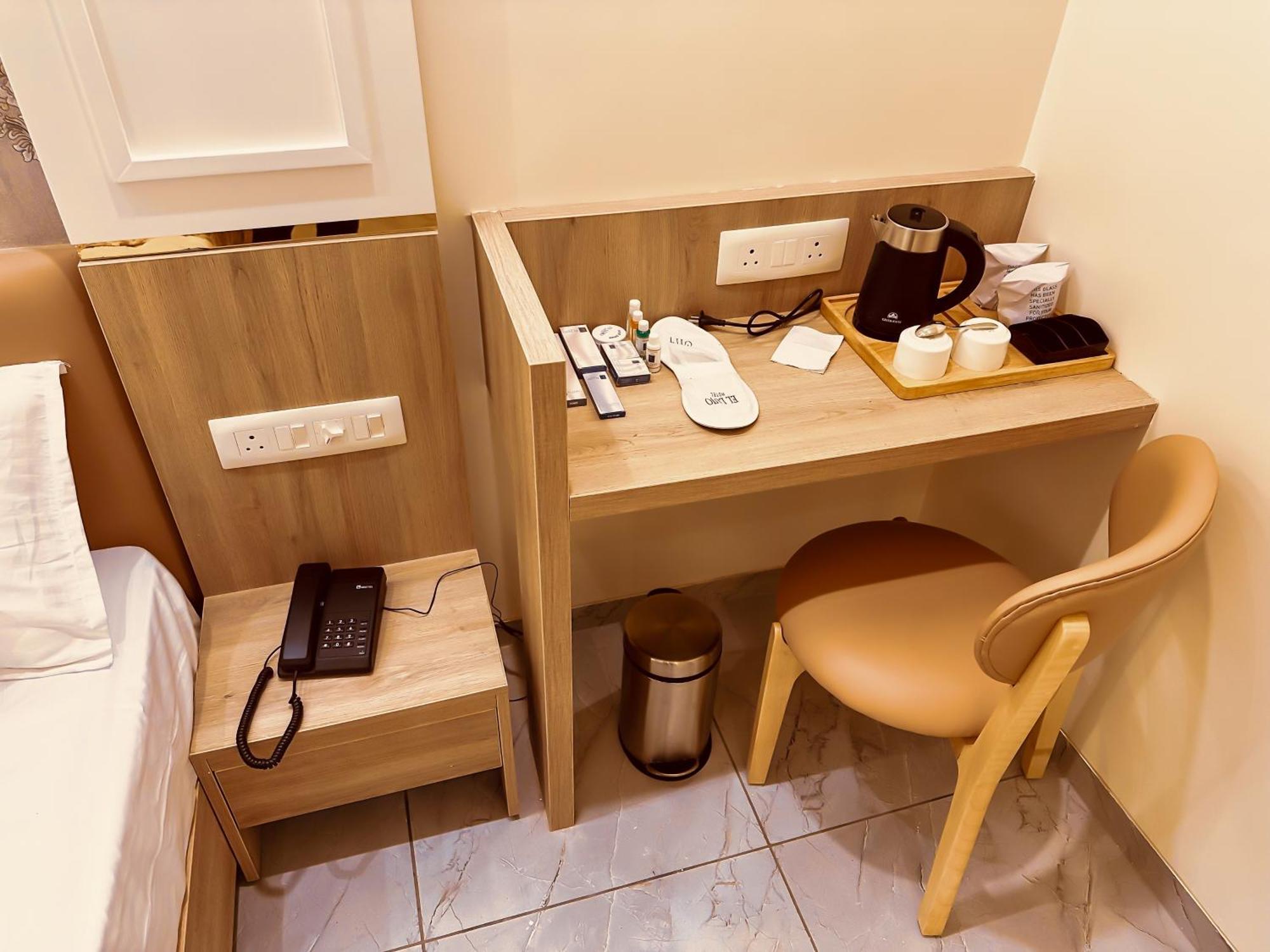 Hotel El Lujo Palanpur Εξωτερικό φωτογραφία